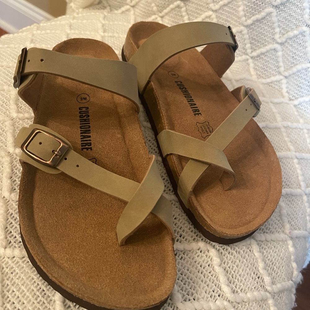 Taupe Sandals. Women’s 9